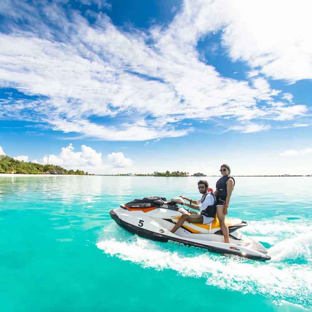 Young coule on Seadoo.